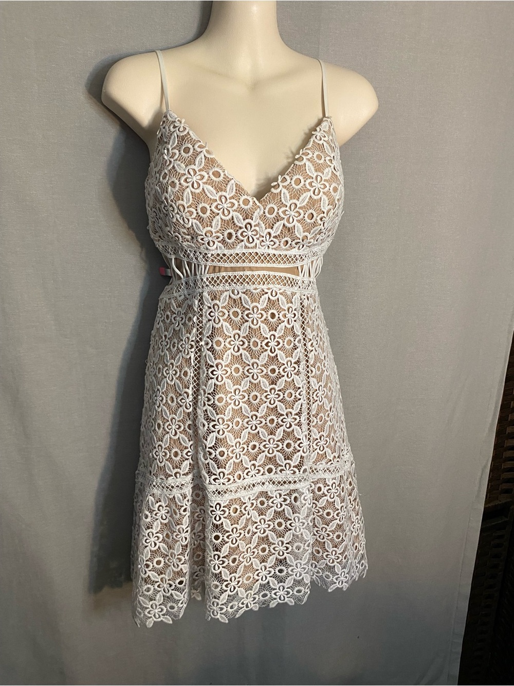 Guess Lace-Trim Dress in Nude and White